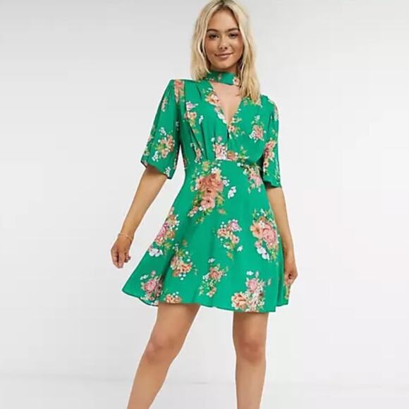 NWOT ASOS flutter sleeve mini dress floral print - Picture 1 of 10